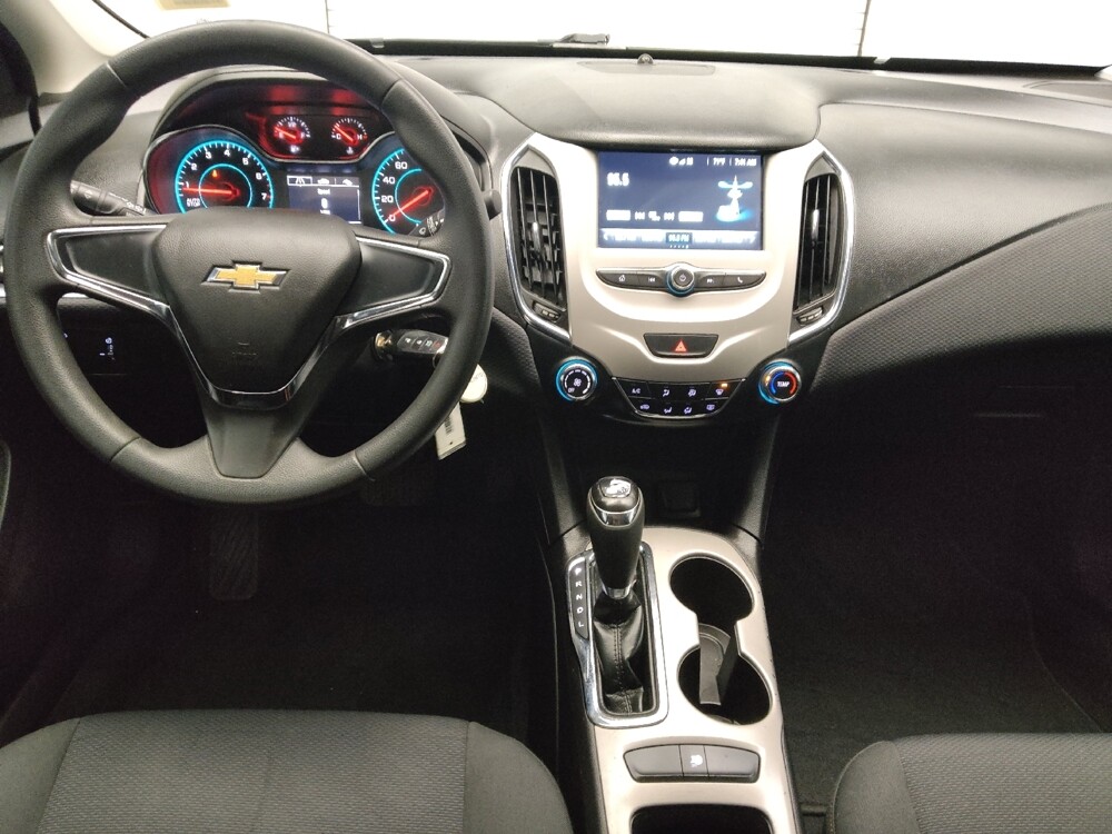 2018 Chevrolet Cruze in Tyler, TX 75701 - 18094731 22
