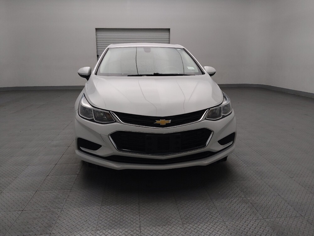 2018 Chevrolet Cruze in Tyler, TX 75701 - 18094731 14
