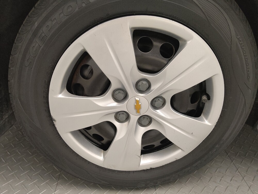 2018 Chevrolet Cruze in Tyler, TX 75701 - 18094731 31