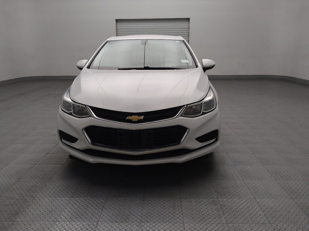 2018 Chevrolet Cruze in Tyler, TX 75701 - 18094731 15