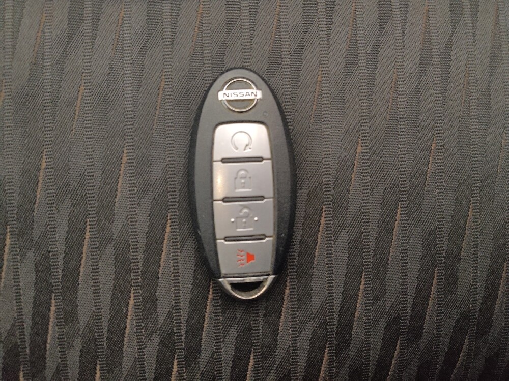 2017 Nissan Rogue in St. Louis, MO 63136 - 18094733 32