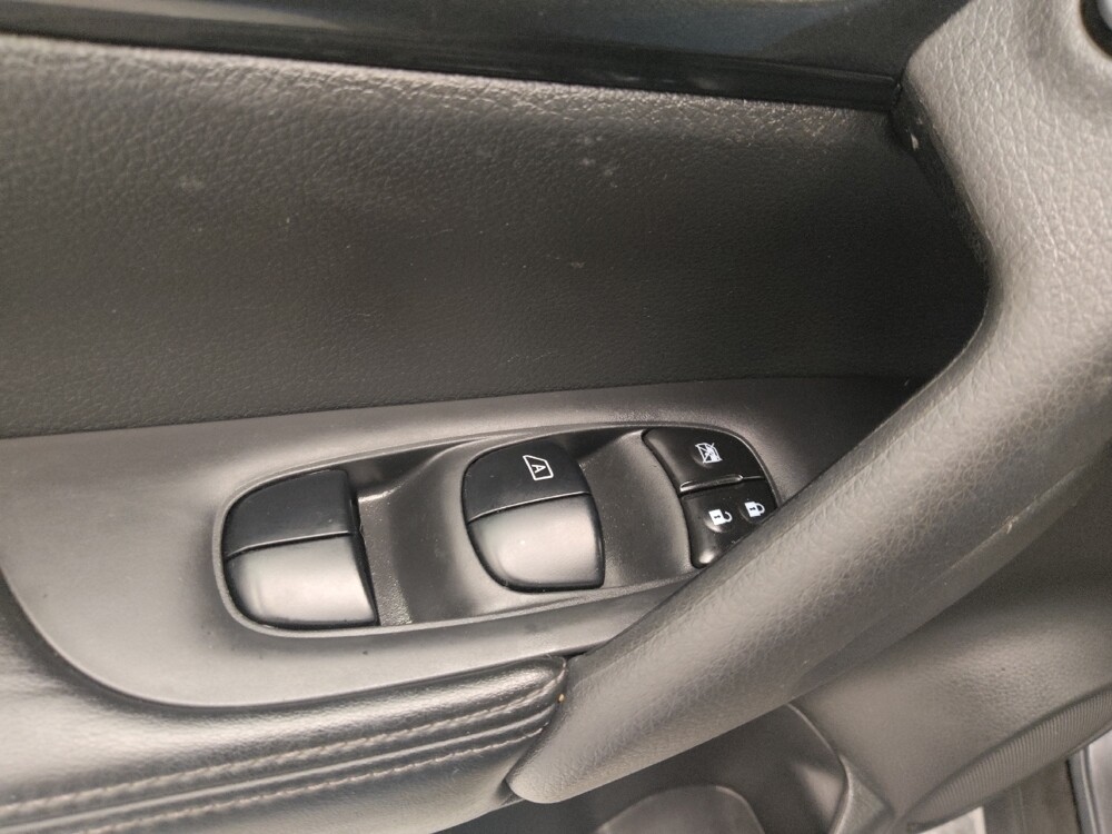 2017 Nissan Rogue in St. Louis, MO 63136 - 18094733 27