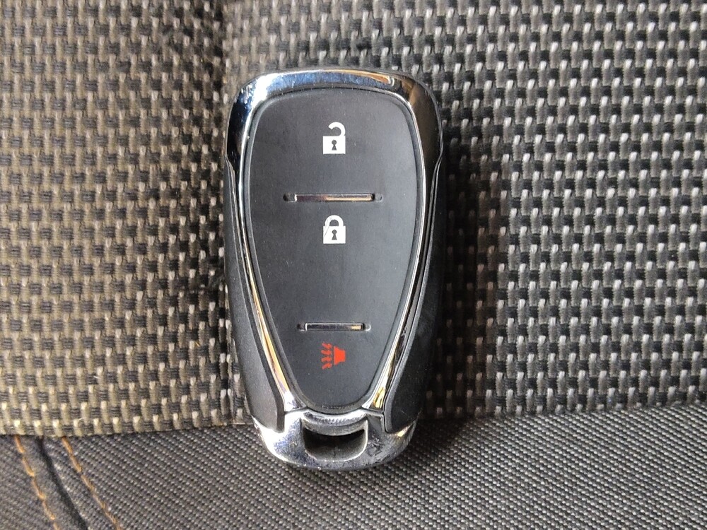 2018 Chevrolet Traverse in Fayetteville, NC 28304 - 18094735 32