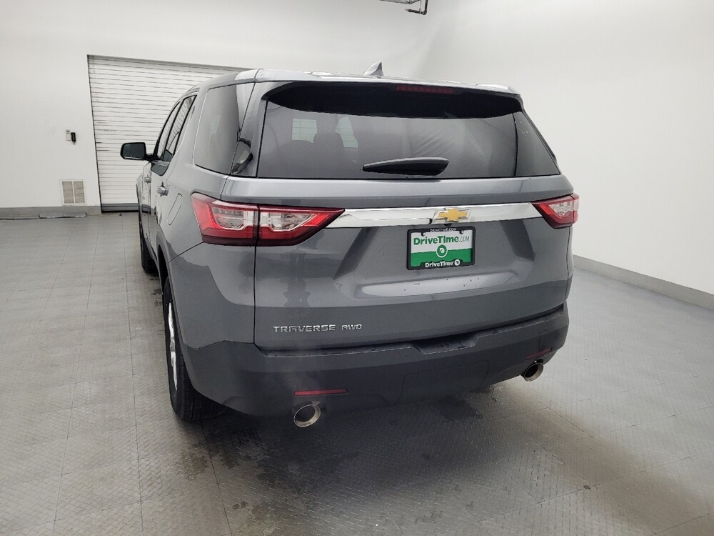 2018 Chevrolet Traverse in Fayetteville, NC 28304 - 18094735 6