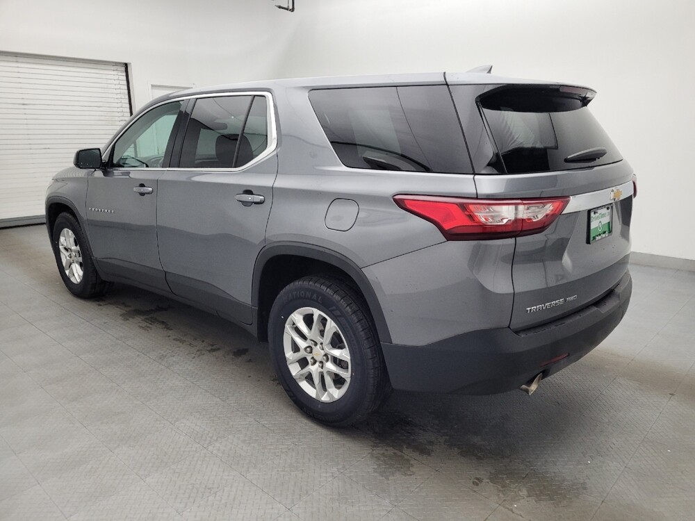 2018 Chevrolet Traverse in Fayetteville, NC 28304 - 18094735 3