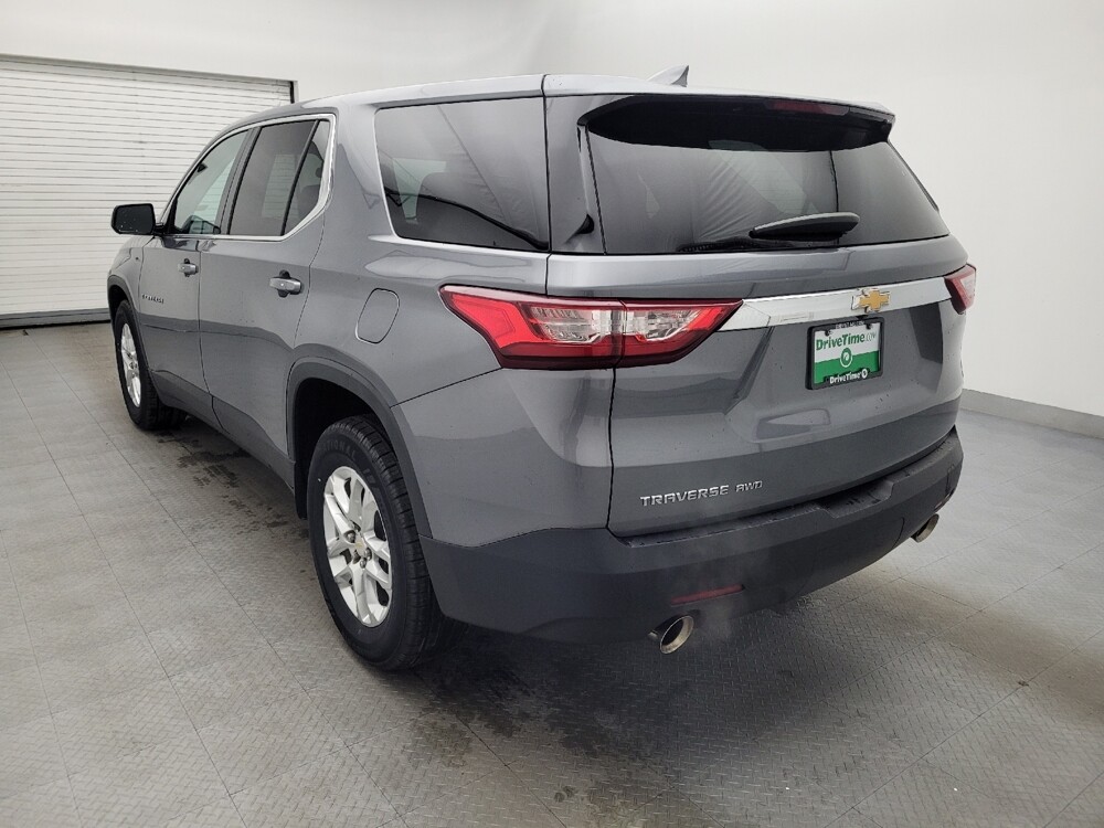 2018 Chevrolet Traverse in Fayetteville, NC 28304 - 18094735 5