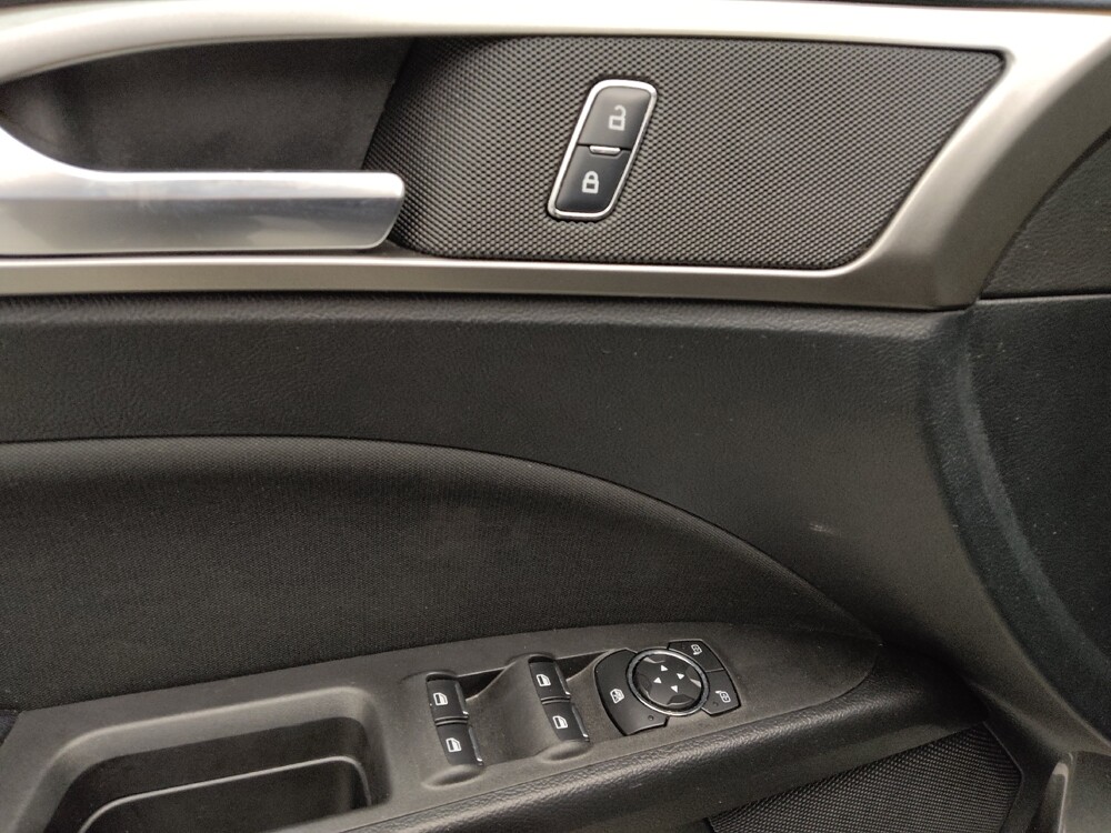 2018 Ford Fusion in Lakewood, CO 80215 - 18094741 27