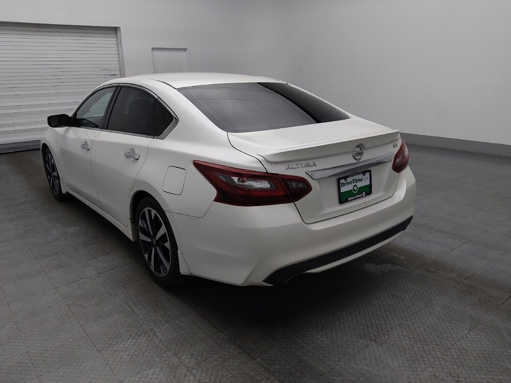 2018 Nissan Altima in Savannah, GA 31419 - 18094755 5
