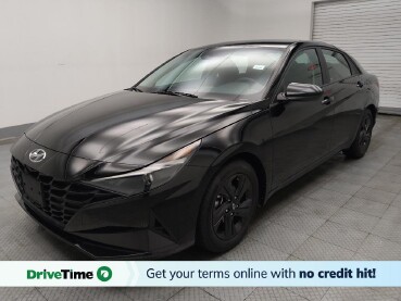 2022 Hyundai Elantra in Peoria, IL 61615