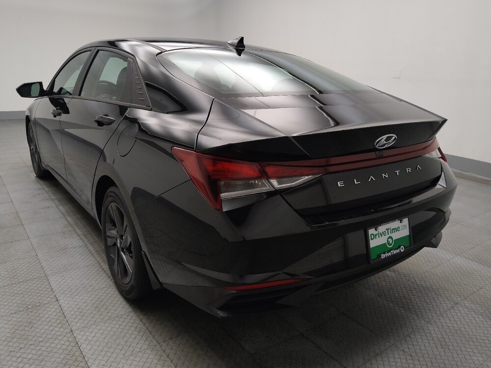 2022 Hyundai Elantra in Peoria, IL 61615 - 18094763 5