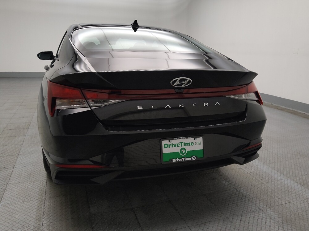 2022 Hyundai Elantra in Peoria, IL 61615 - 18094763 6