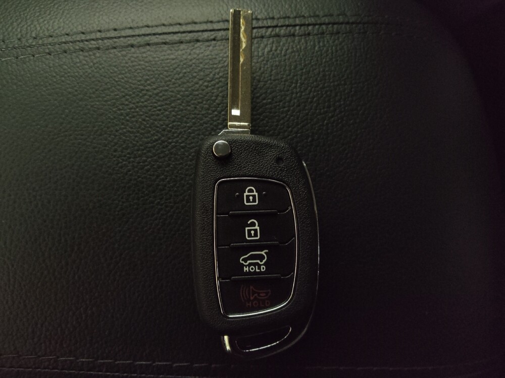 2017 Hyundai Santa Fe in Morrow, GA 30260 - 18094766 32