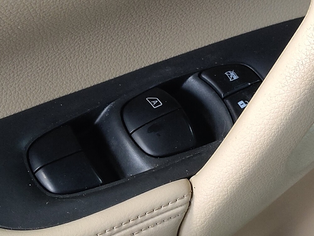 2016 Nissan Rogue in Birmingham, AL 35215 - 18094770 27