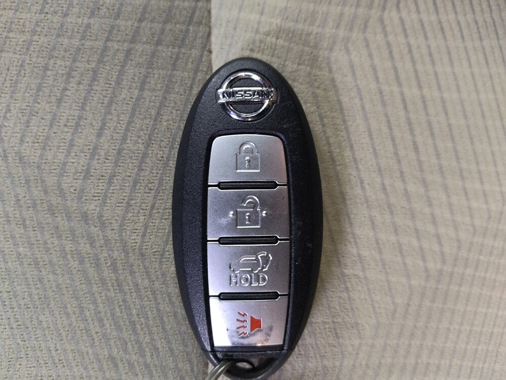 2016 Nissan Rogue in Birmingham, AL 35215 - 18094770 32