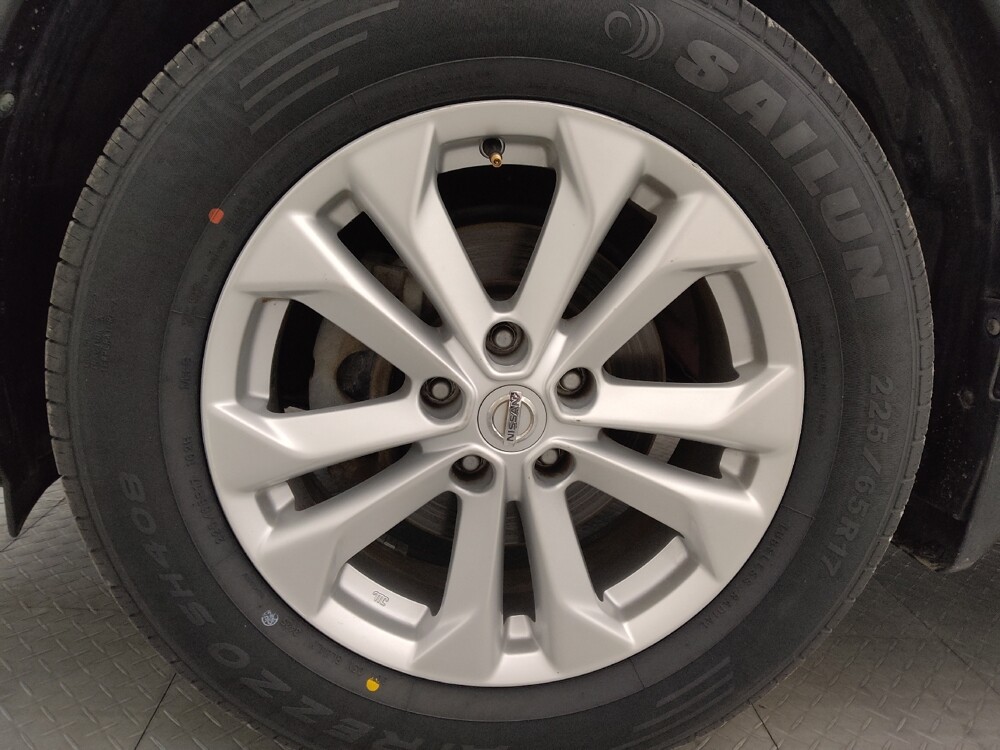 2016 Nissan Rogue in Birmingham, AL 35215 - 18094770 31