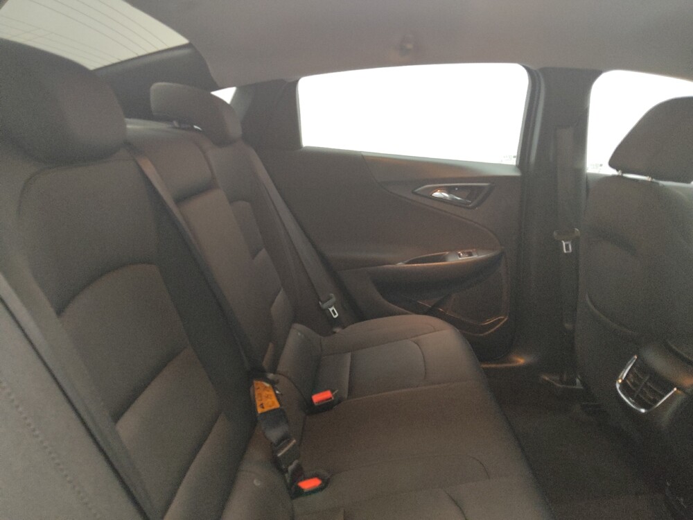 2018 Chevrolet Malibu in Union City, GA 30291 - 18094778 19