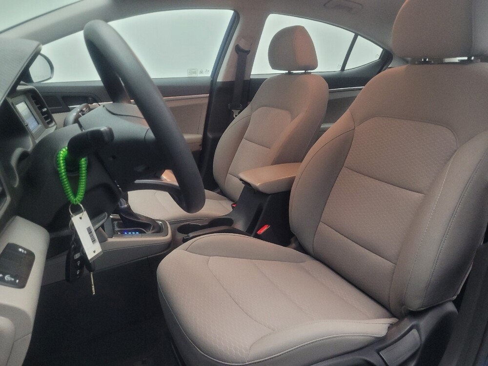 2019 Hyundai Elantra in Morrow, GA 30260 - 18094781 17