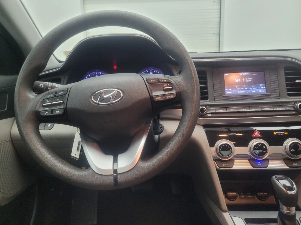 2019 Hyundai Elantra in Morrow, GA 30260 - 18094781 22