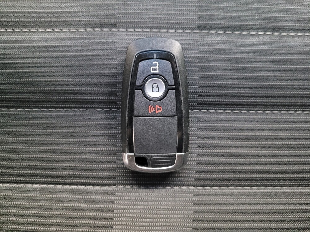 2018 Ford Edge in Las Vegas, NV 89104 - 18094786 32