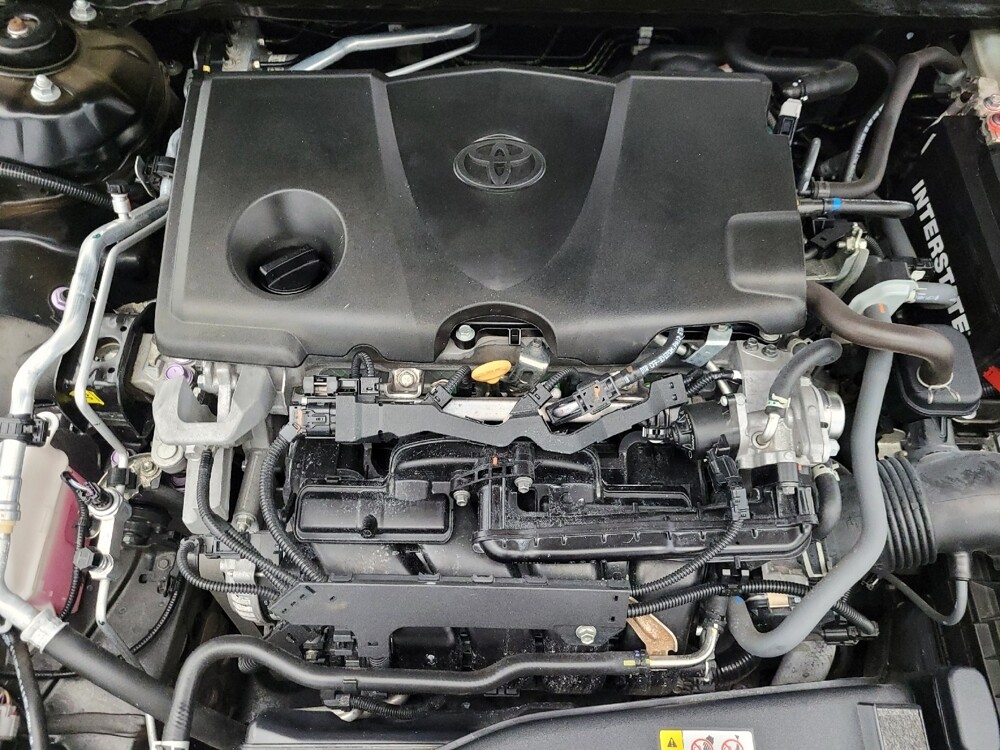 2021 Toyota Camry in Glendale, AZ 85301 - 18094787 30