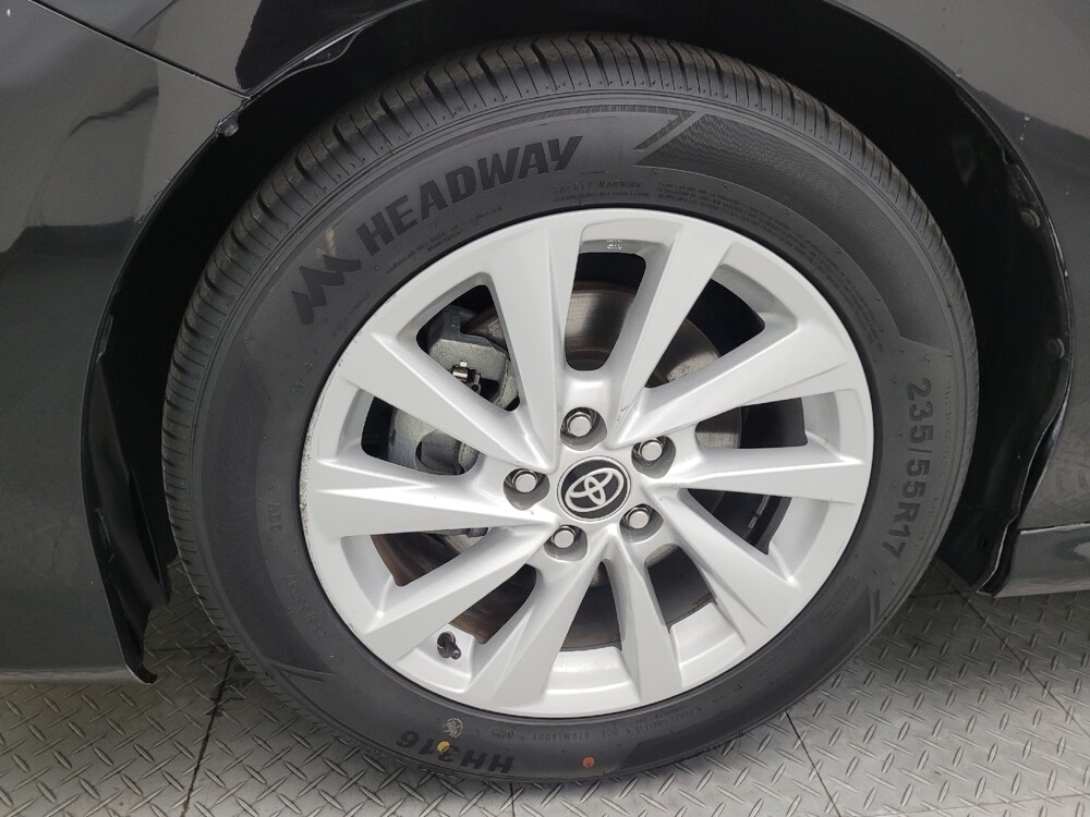 2021 Toyota Camry in Glendale, AZ 85301 - 18094787 31