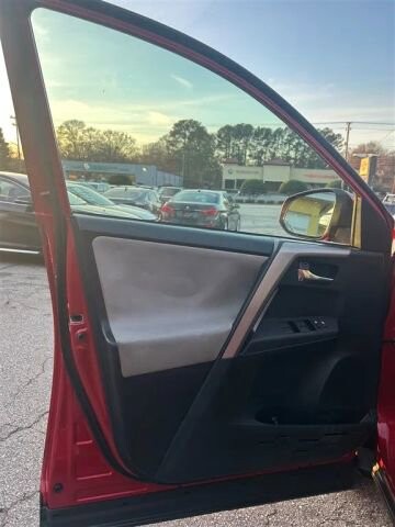 2015 Toyota RAV4 in Greenville, SC 29607 - 18094806 24