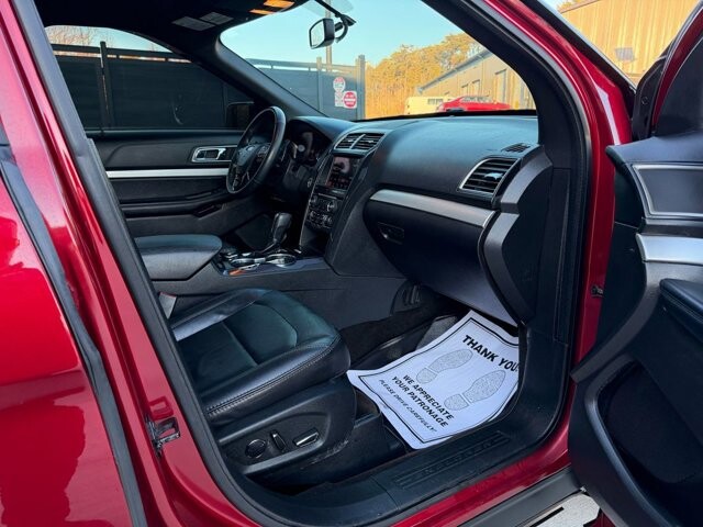 2017 Ford Explorer in Knoxville, TN 37920 - 18094808 20
