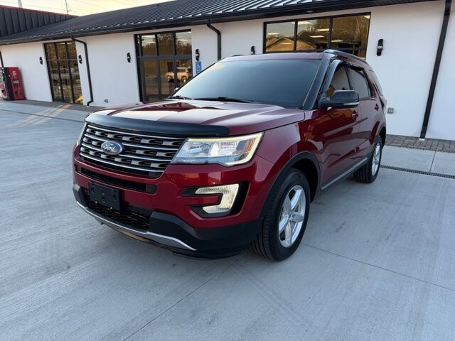 2017 Ford Explorer in Knoxville, TN 37920 - 18094808 5