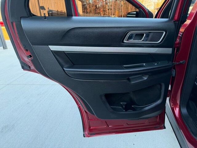 2017 Ford Explorer in Knoxville, TN 37920 - 18094808 8