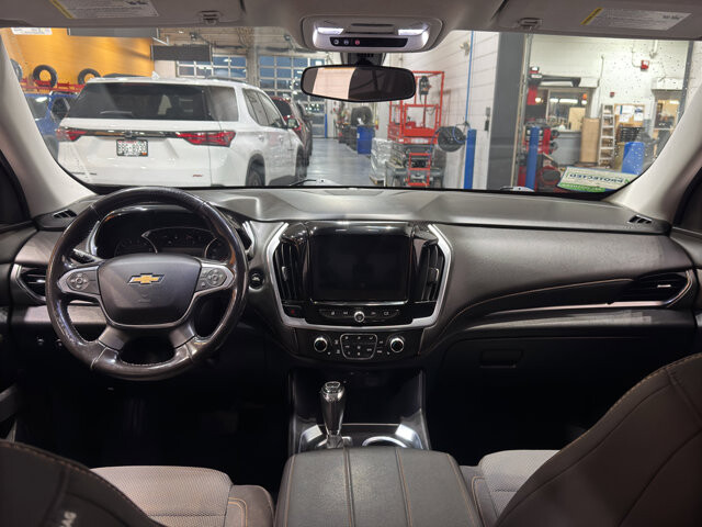 2020 Chevrolet Traverse in Burlington, WI 53105 - 18094828 14