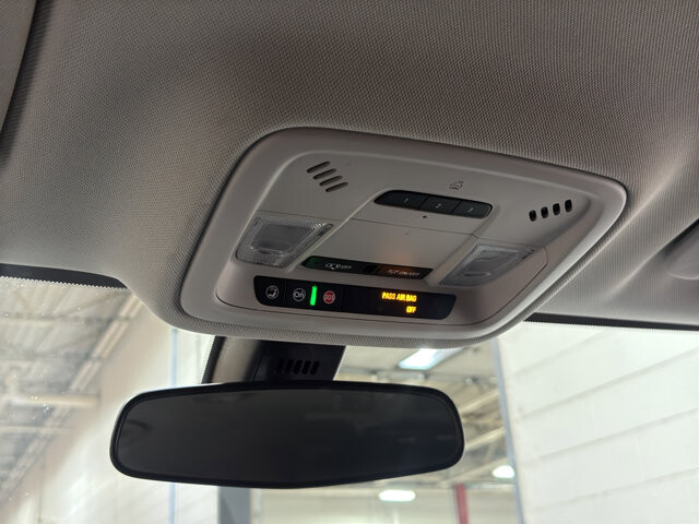 2020 Chevrolet Traverse in Burlington, WI 53105 - 18094828 38