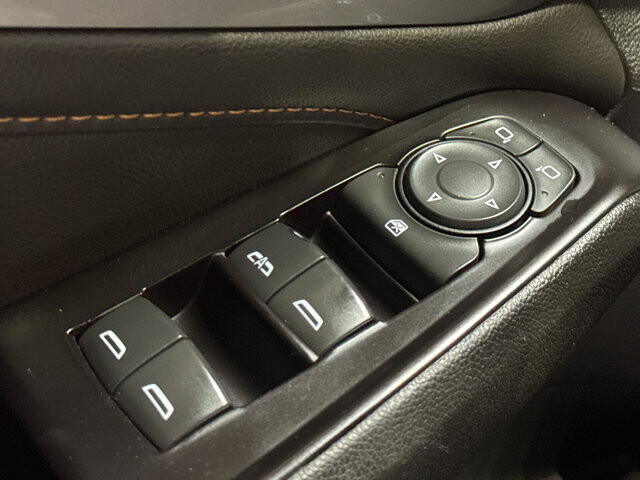 2020 Chevrolet Traverse in Burlington, WI 53105 - 18094828 35