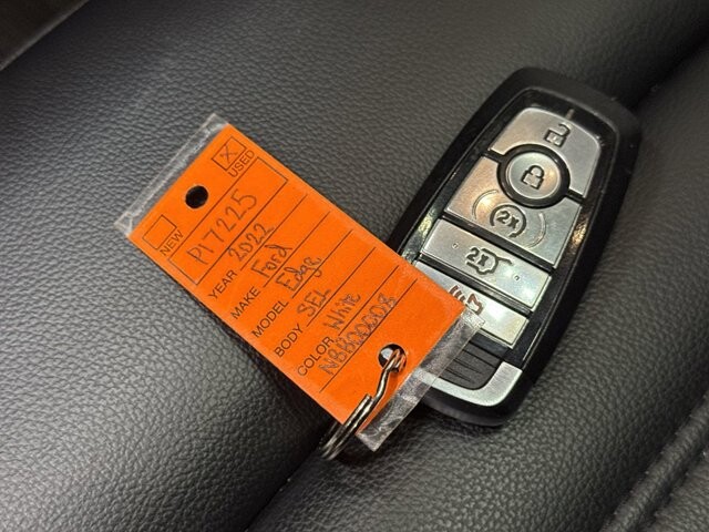 2022 Ford Edge in Burlington, WI 53105 - 18094830 38
