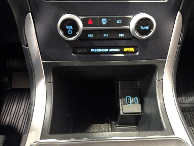 2022 Ford Edge in Burlington, WI 53105 - 18094830 29