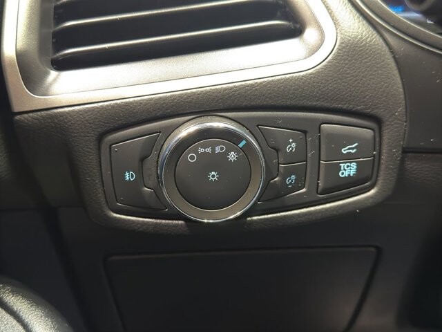 2022 Ford Edge in Burlington, WI 53105 - 18094830 31