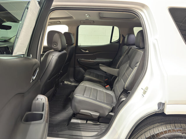 2022 GMC Acadia in Burlington, WI 53105 - 18094832 10