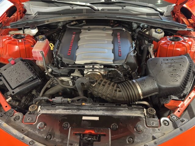 2019 Chevrolet Camaro in Burlington, WI 53105 - 18094833 32