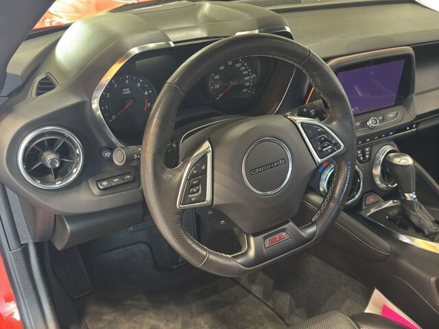 2019 Chevrolet Camaro in Burlington, WI 53105 - 18094833 13
