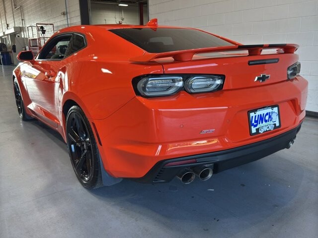 2019 Chevrolet Camaro in Burlington, WI 53105 - 18094833 38