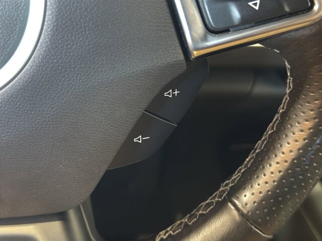 2019 Chevrolet Camaro in Burlington, WI 53105 - 18094833 20