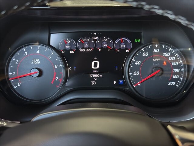 2019 Chevrolet Camaro in Burlington, WI 53105 - 18094833 22