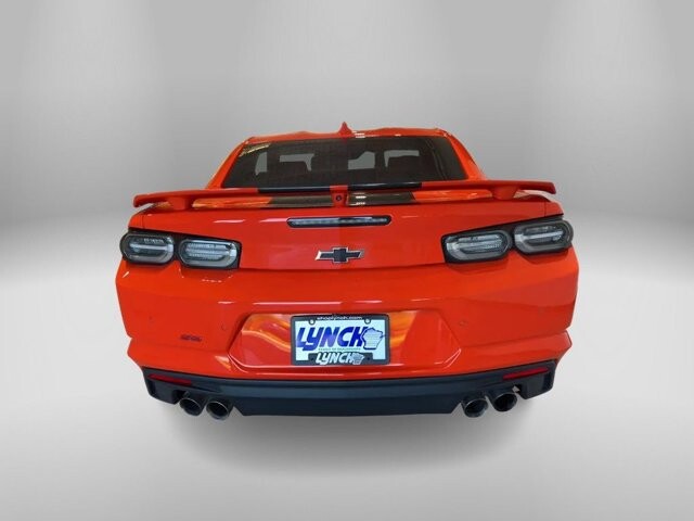 2019 Chevrolet Camaro in Burlington, WI 53105 - 18094833 4