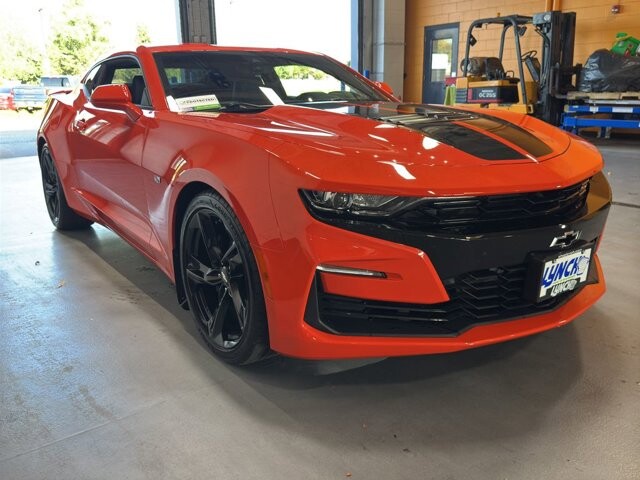 2019 Chevrolet Camaro in Burlington, WI 53105 - 18094833 7