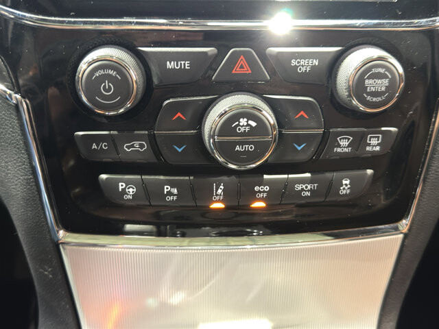 2020 Jeep Grand Cherokee in Burlington, WI 53105 - 18094834 35