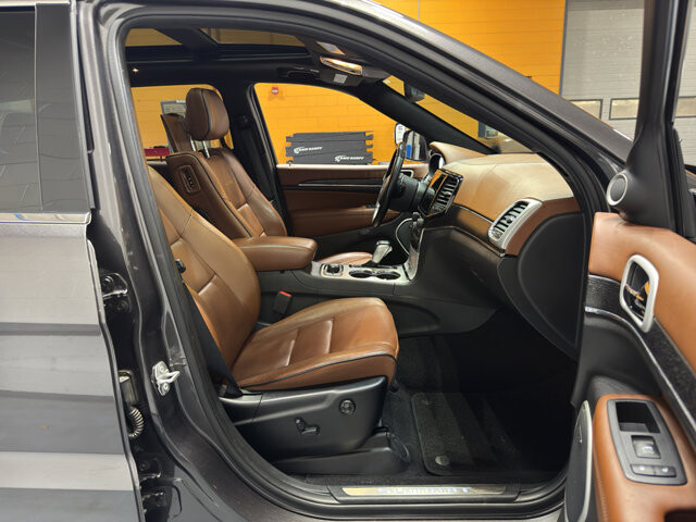 2020 Jeep Grand Cherokee in Burlington, WI 53105 - 18094834 22