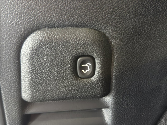 2020 Jeep Grand Cherokee in Burlington, WI 53105 - 18094834 25