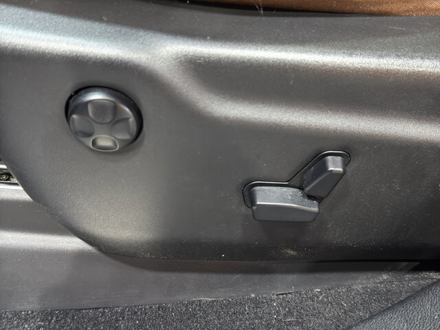 2020 Jeep Grand Cherokee in Burlington, WI 53105 - 18094834 20