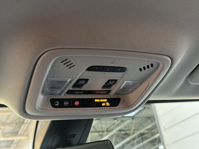 2021 Chevrolet Traverse in Burlington, WI 53105 - 18094837 36