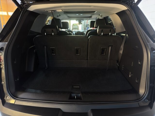 2021 Chevrolet Traverse in Burlington, WI 53105 - 18094837 20