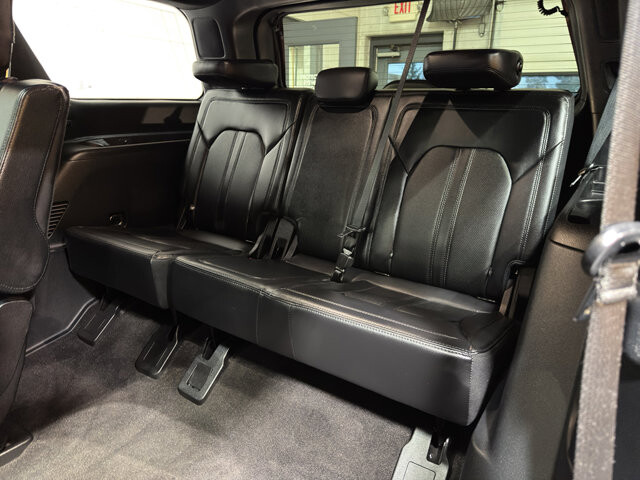 2021 Ford Expedition in Burlington, WI 53105 - 18094840 13